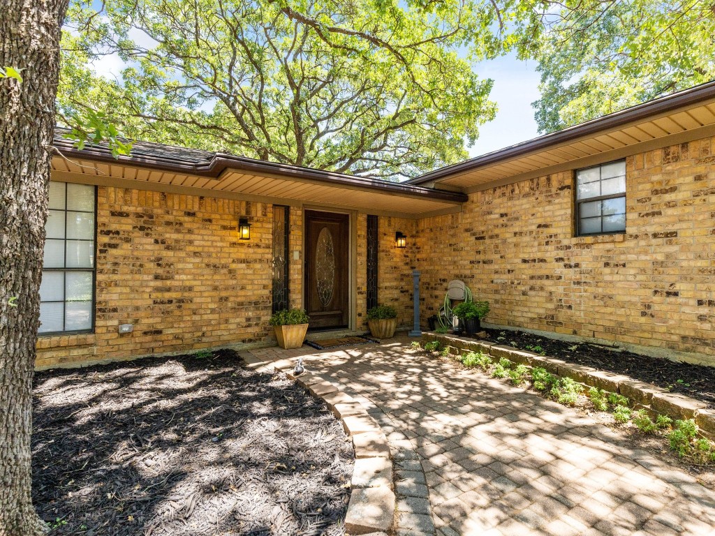 2337 Rock Creek Road Crowley TX 76036