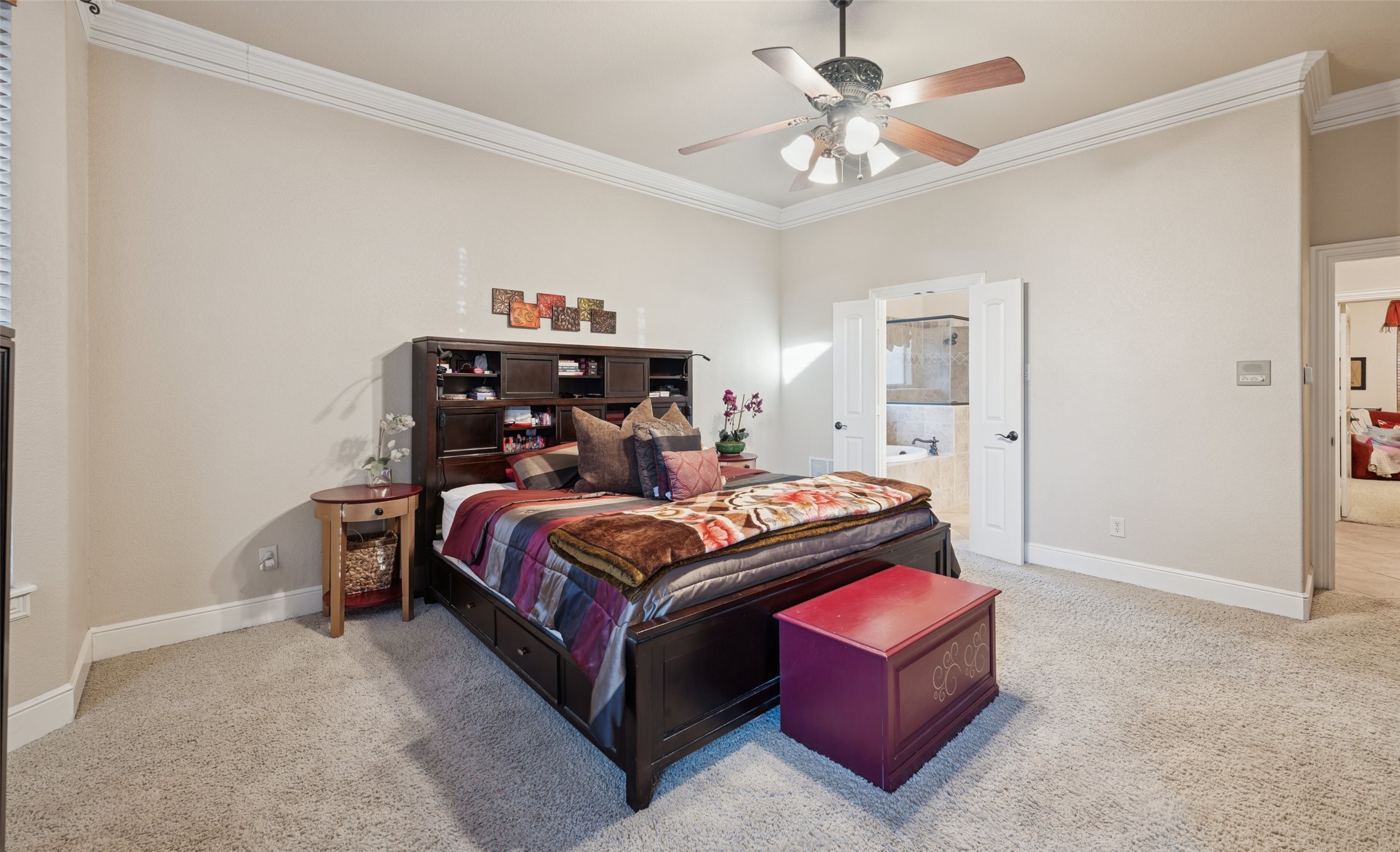 2221 Farrington Lane Hurst TX 76054