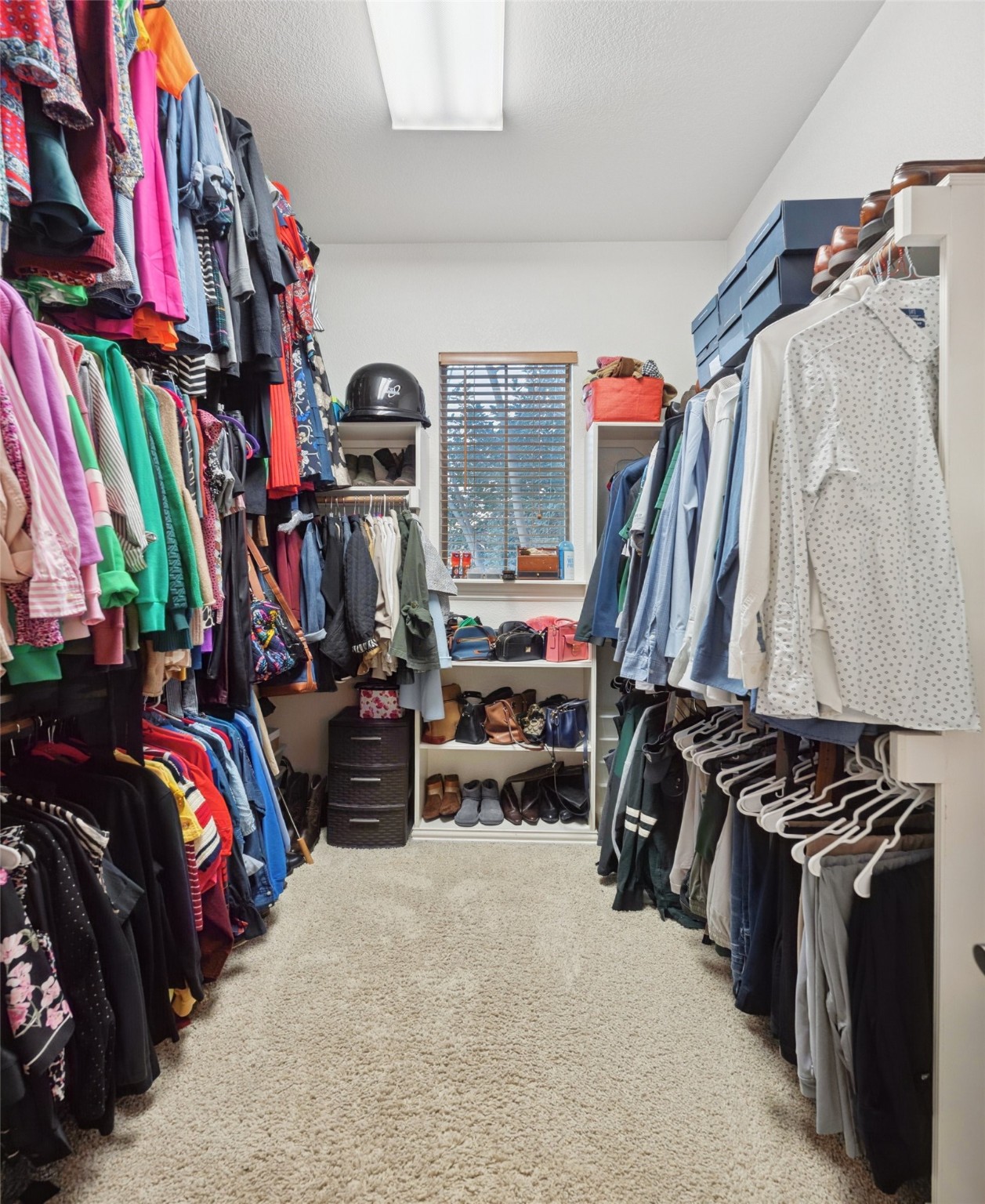 2221 Farrington Lane Hurst TX 76054