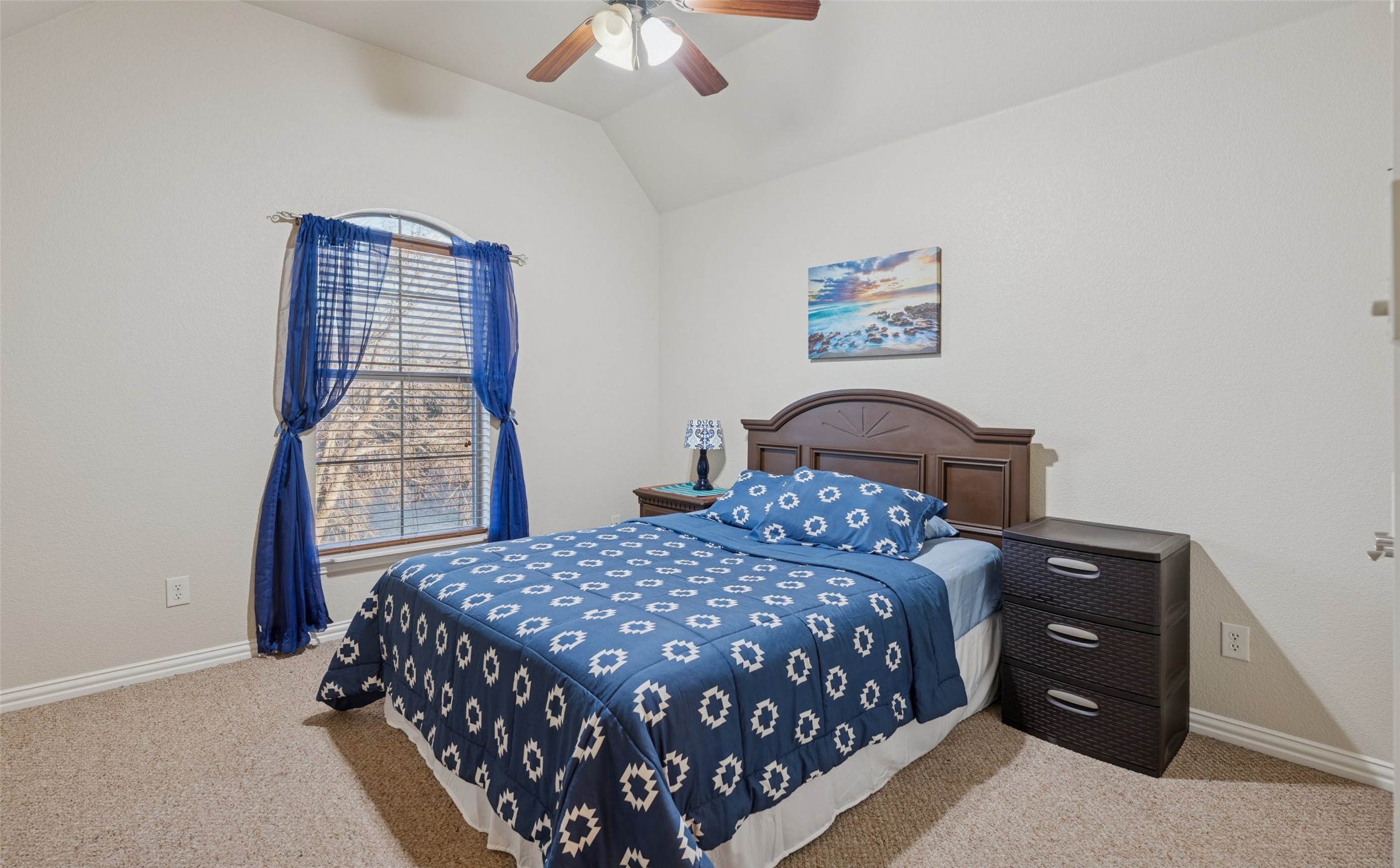 2221 Farrington Lane Hurst TX 76054