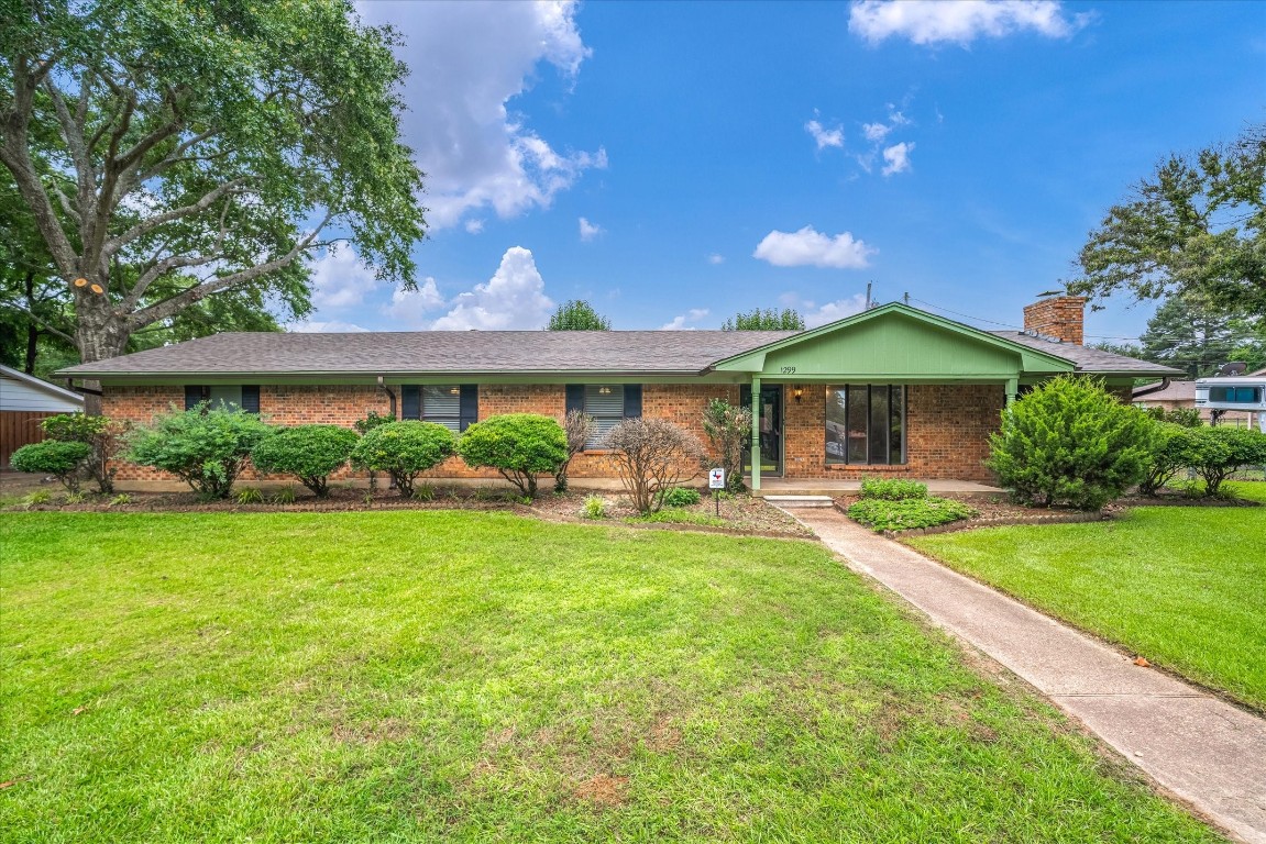 1299 Vz County Road 1803 Grand Saline TX 75140