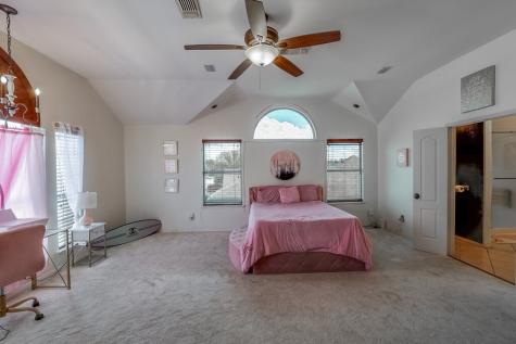 706 Gentry Drive Arlington TX 76018