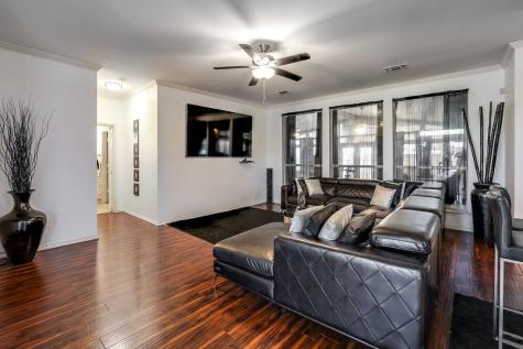 706 Gentry Drive Arlington TX 76018