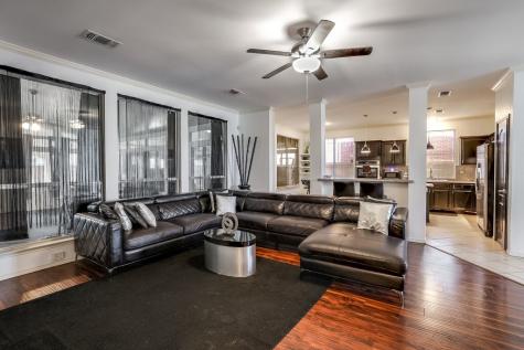 706 Gentry Drive Arlington TX 76018