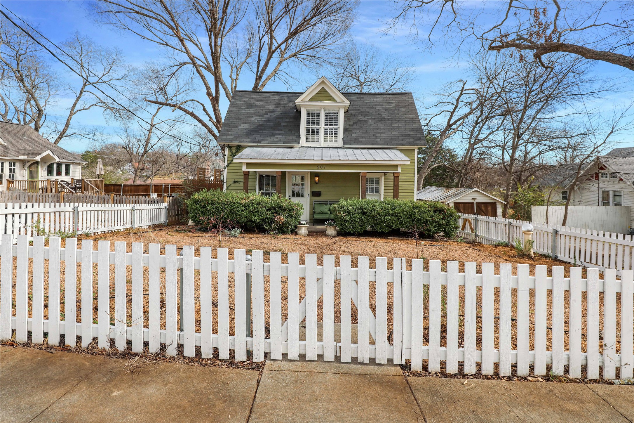 207 S College Street Mckinney TX 75069