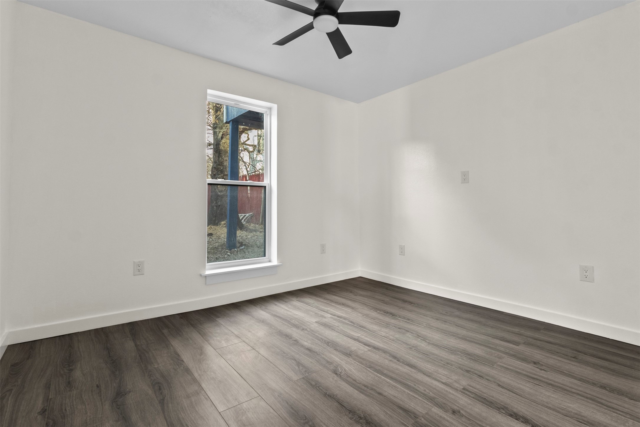 2010 Market Avenue Fort Worth TX 76164