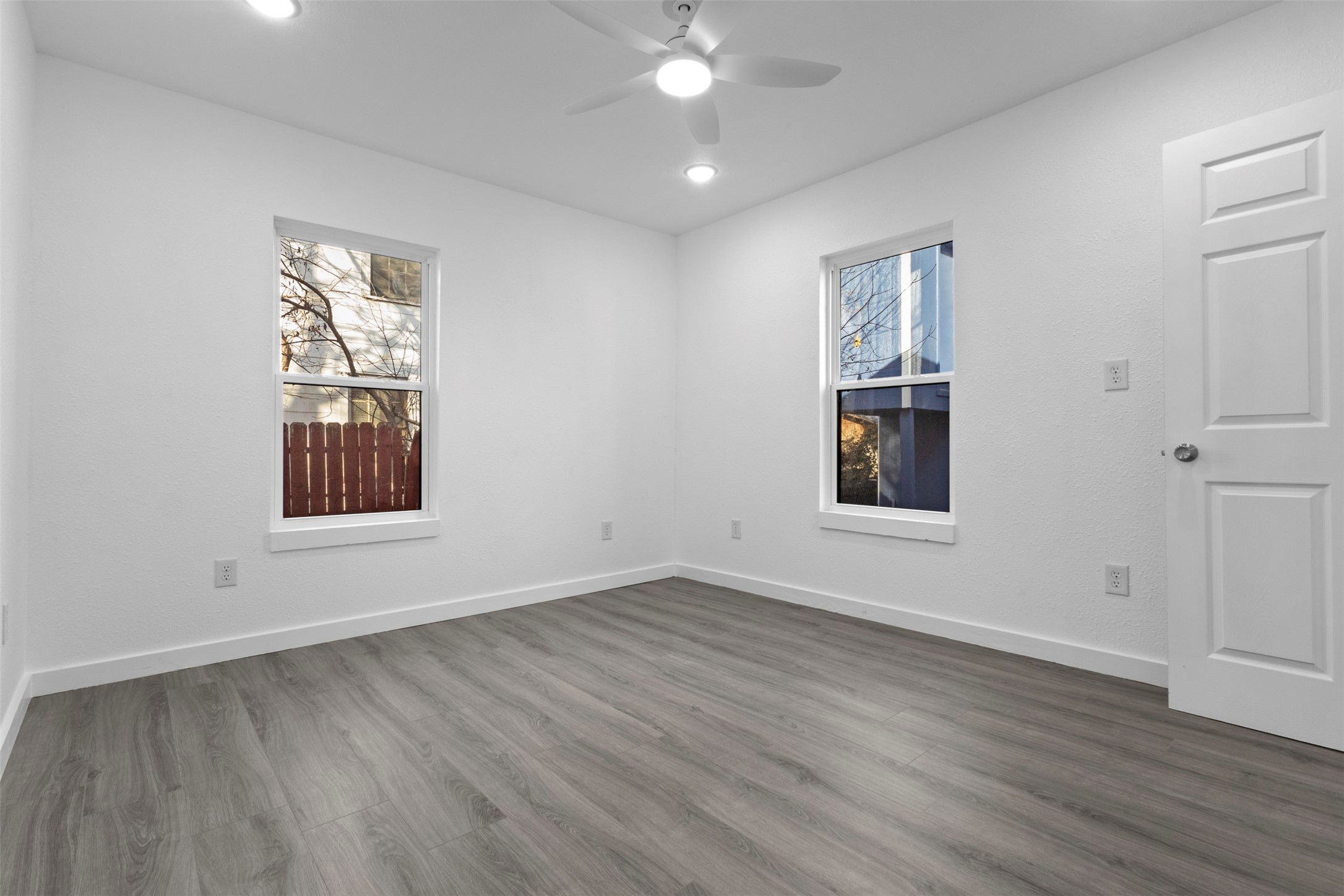2010 Market Avenue Fort Worth TX 76164