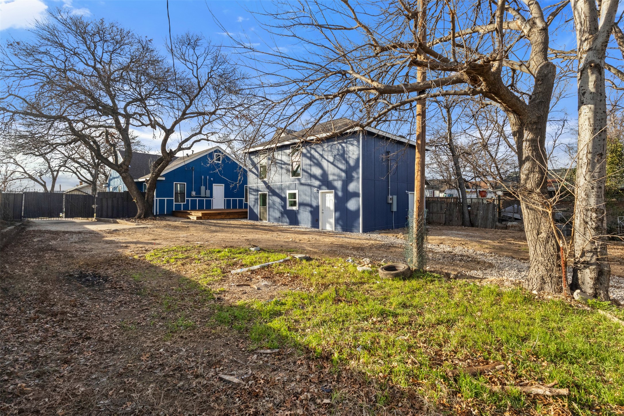 2010 Market Avenue Fort Worth TX 76164