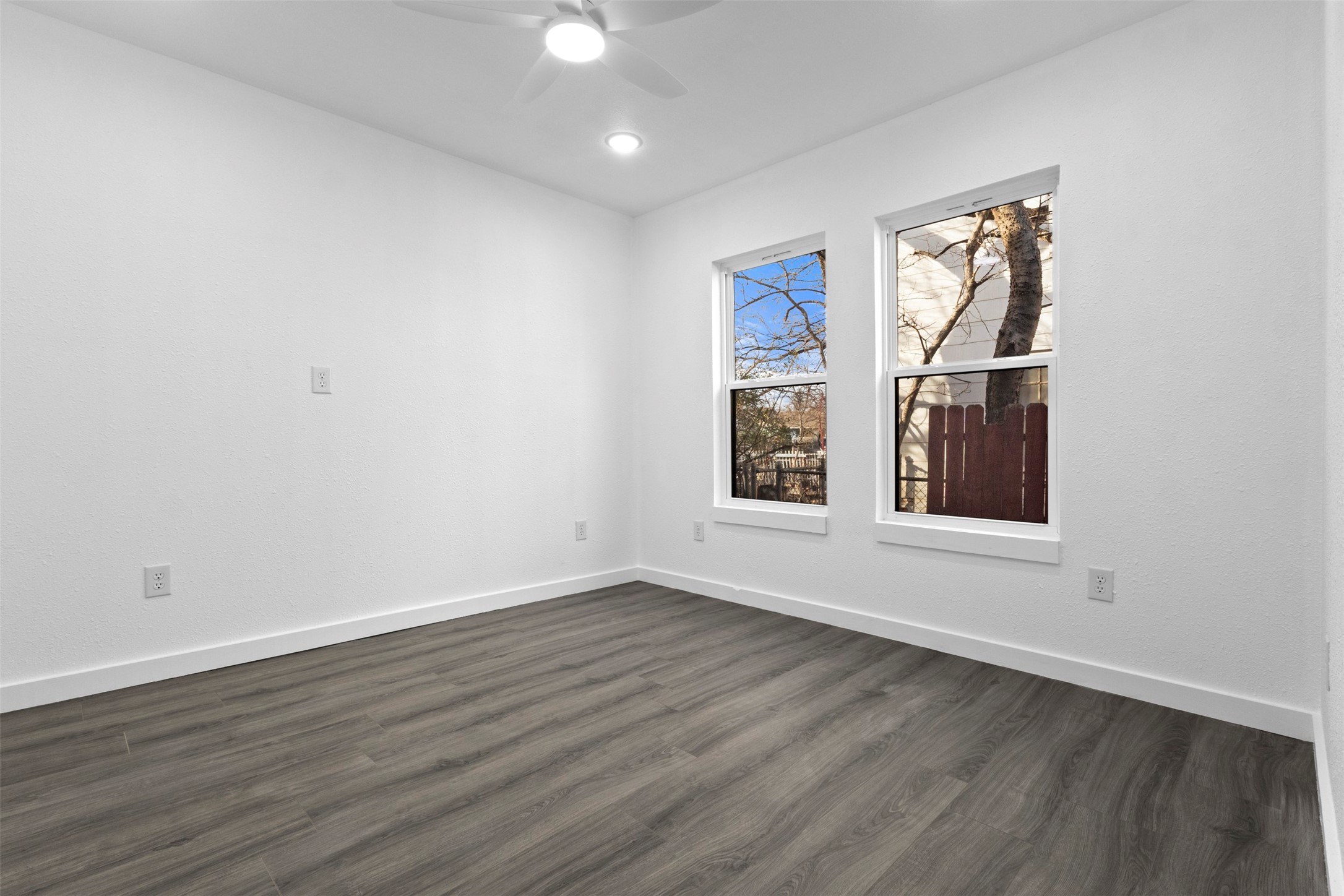 2010 Market Avenue Fort Worth TX 76164