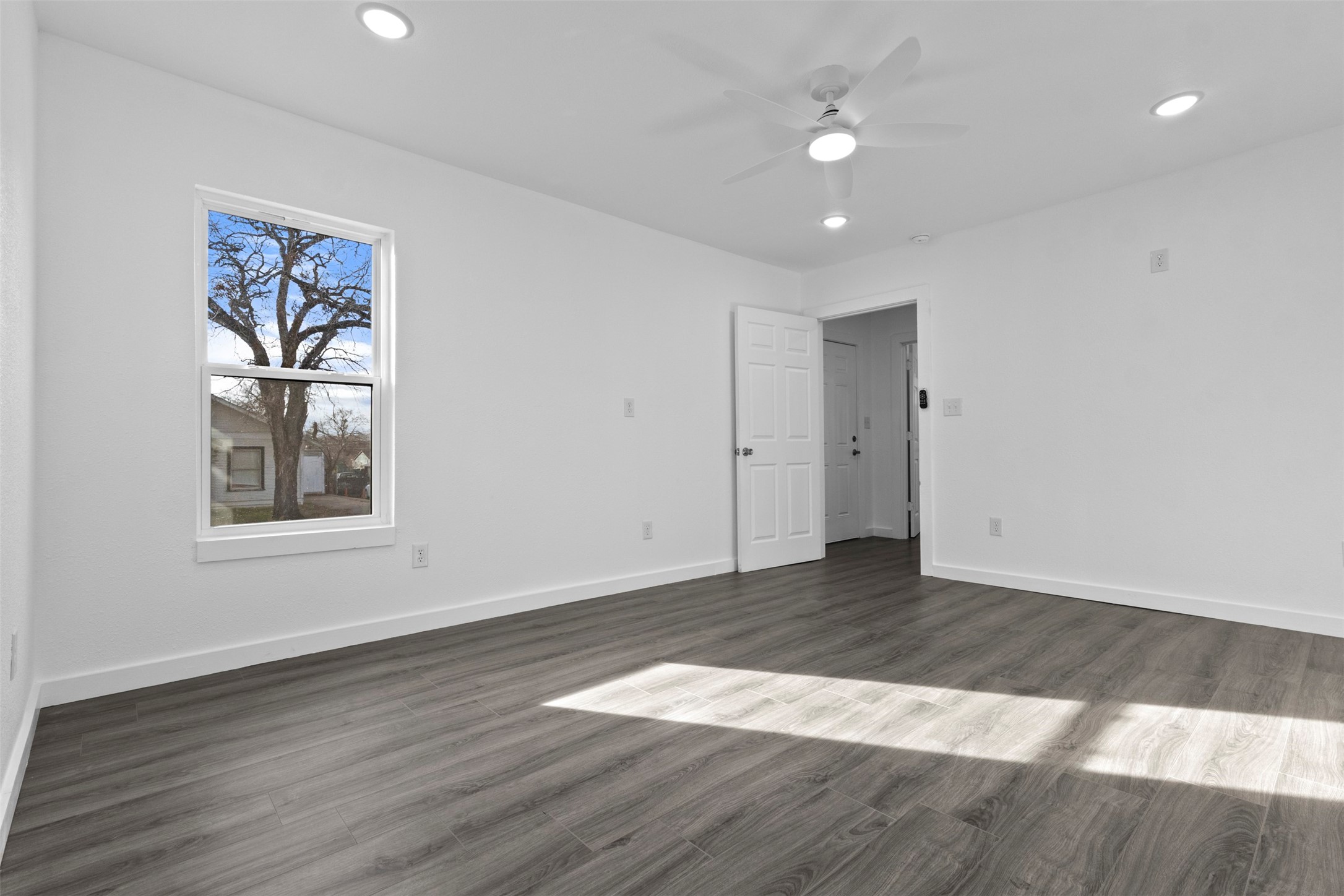2010 Market Avenue Fort Worth TX 76164