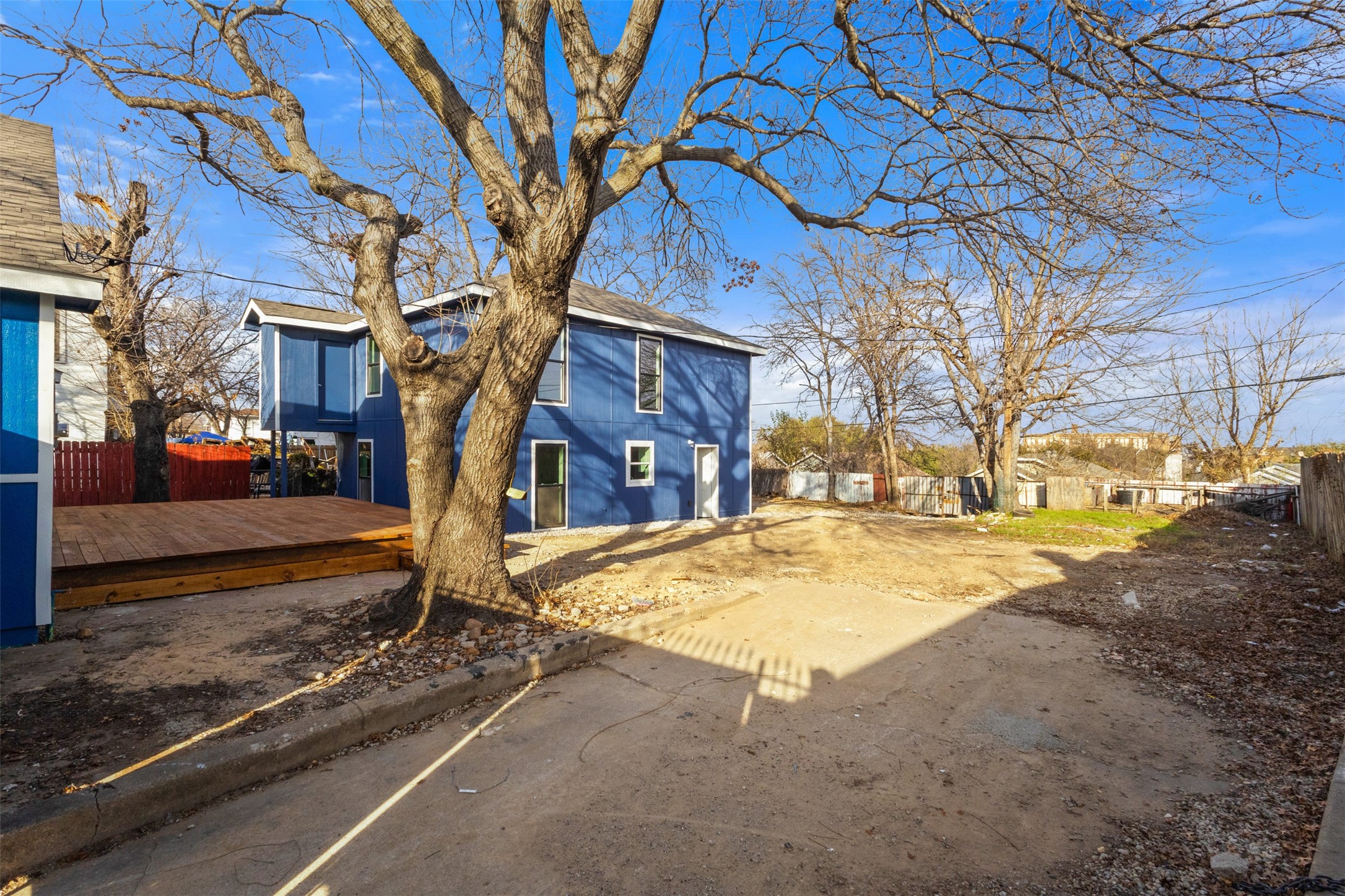 2010 Market Avenue Fort Worth TX 76164