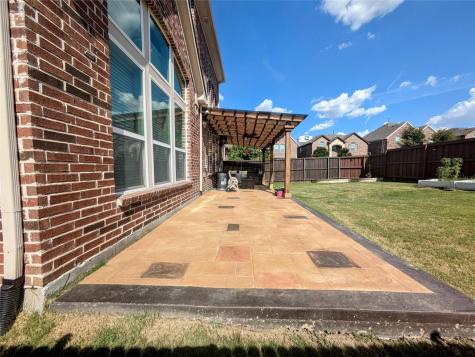 2472 Twin Oaks Drive Little Elm TX 75068