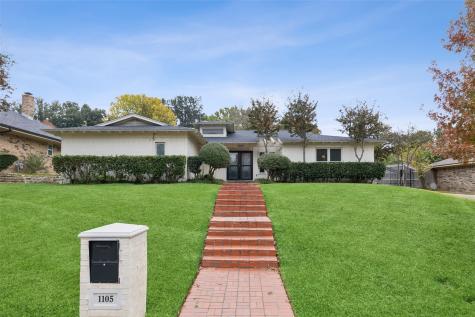 1105 Loch Lomond Court Arlington TX 76012