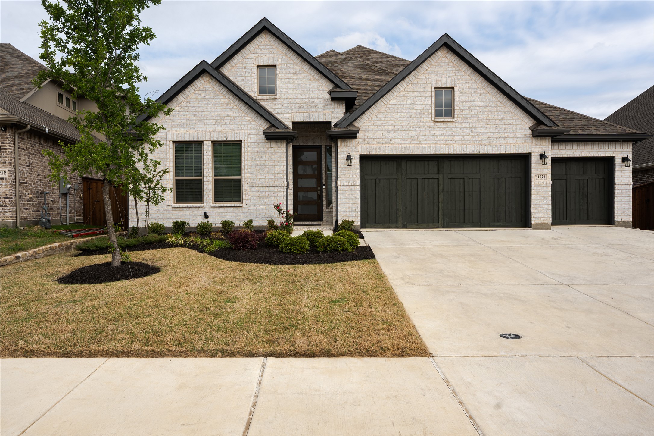 1924 Burton Hollow Way Mckinney TX 75071