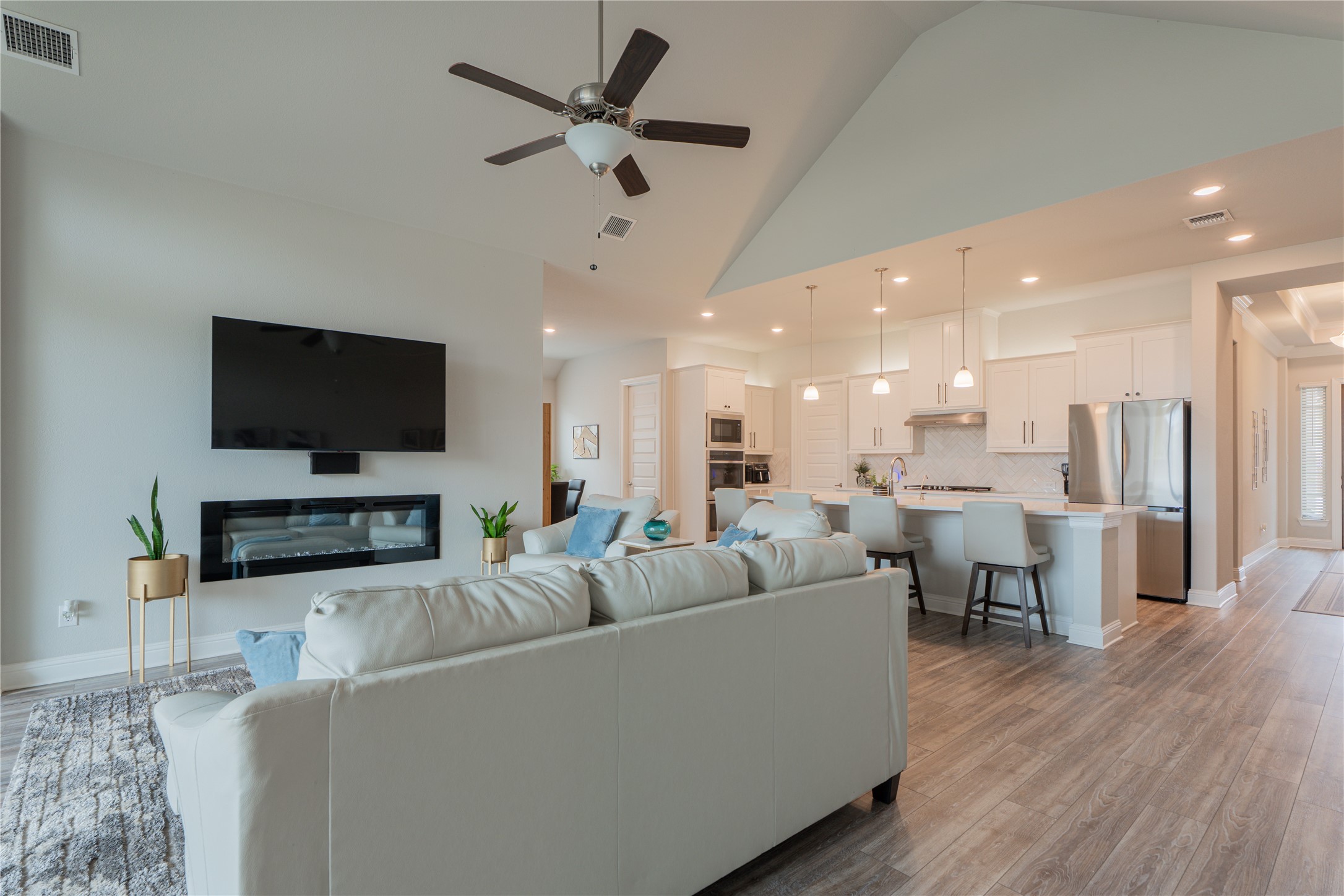 1924 Burton Hollow Way Mckinney TX 75071