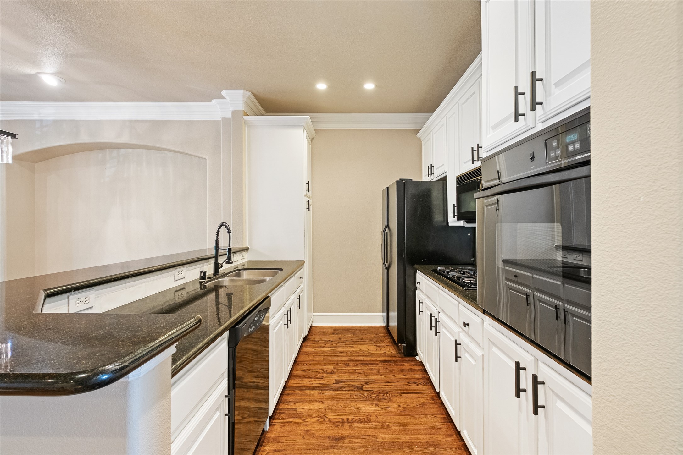 4133 Towne Green Circle Addison TX 75001