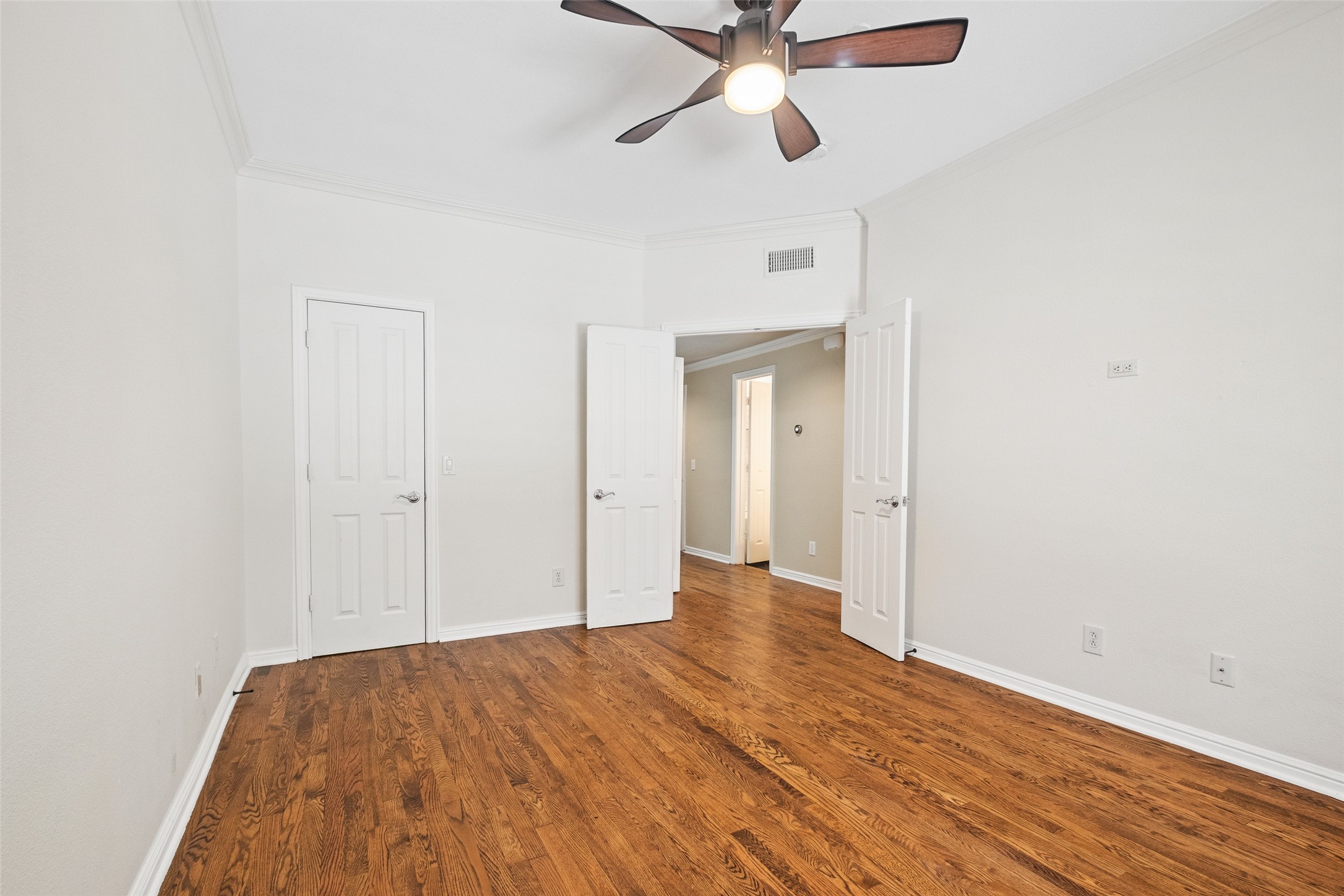 4133 Towne Green Circle Addison TX 75001