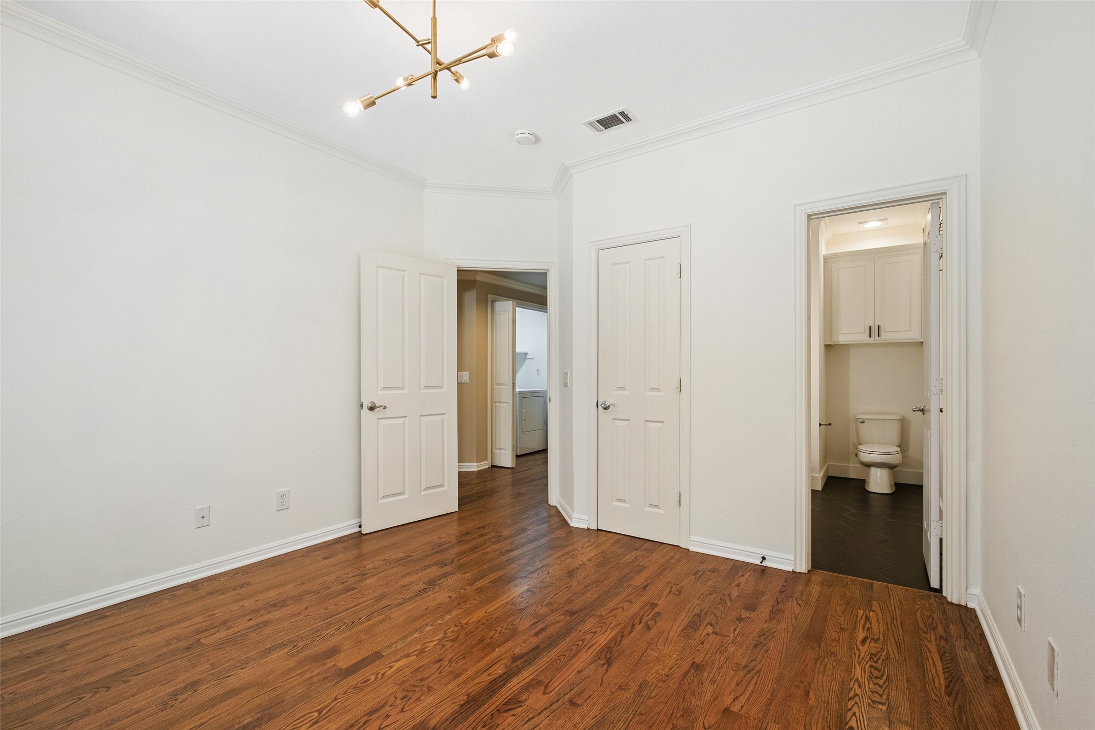 4133 Towne Green Circle Addison TX 75001