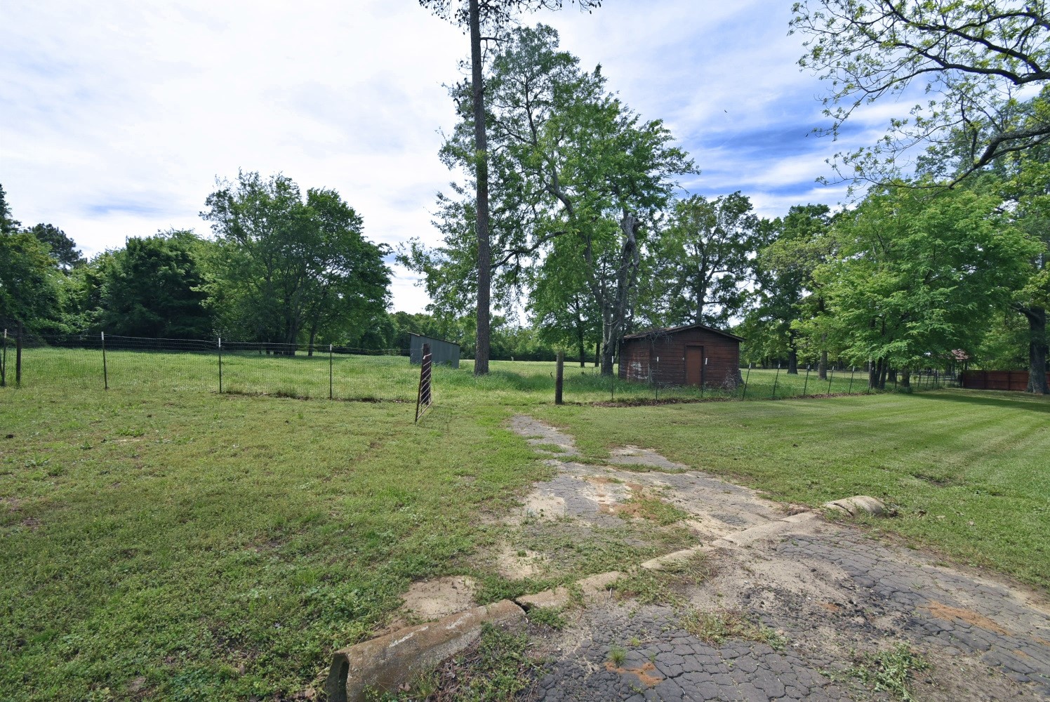 599 County Road 1260 Quitman TX 75783