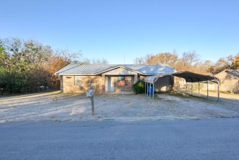 416 S Bowie Street De Leon TX 76444