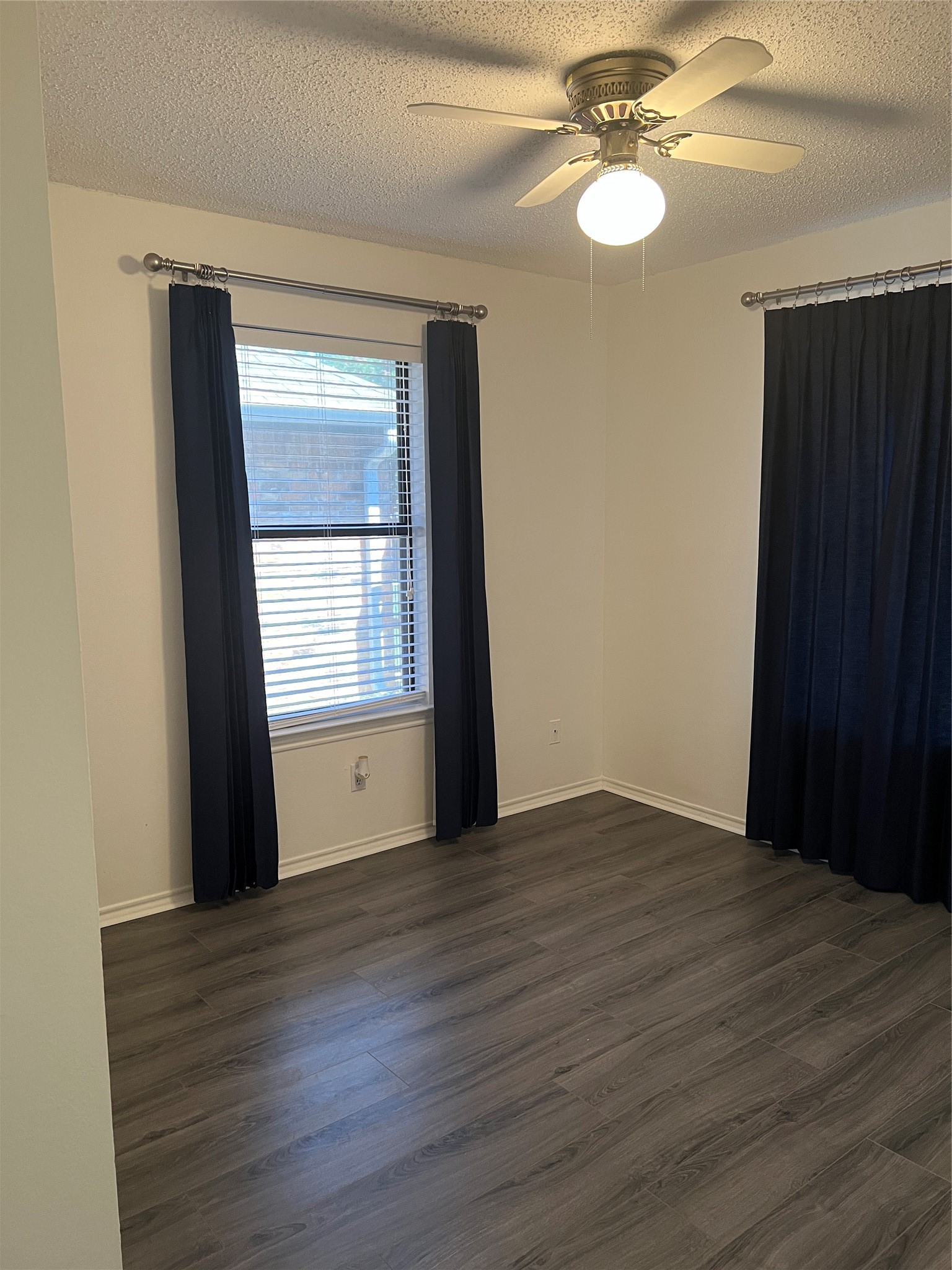 1004 Bull Run Denton TX 76209