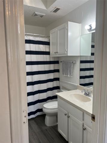 1004 Bull Run Denton TX 76209