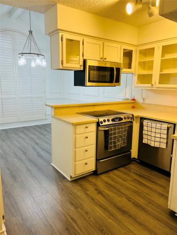1004 Bull Run Denton TX 76209