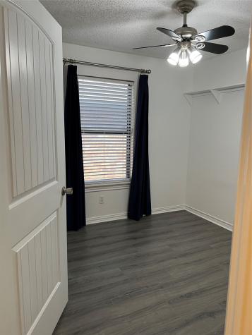1004 Bull Run Denton TX 76209