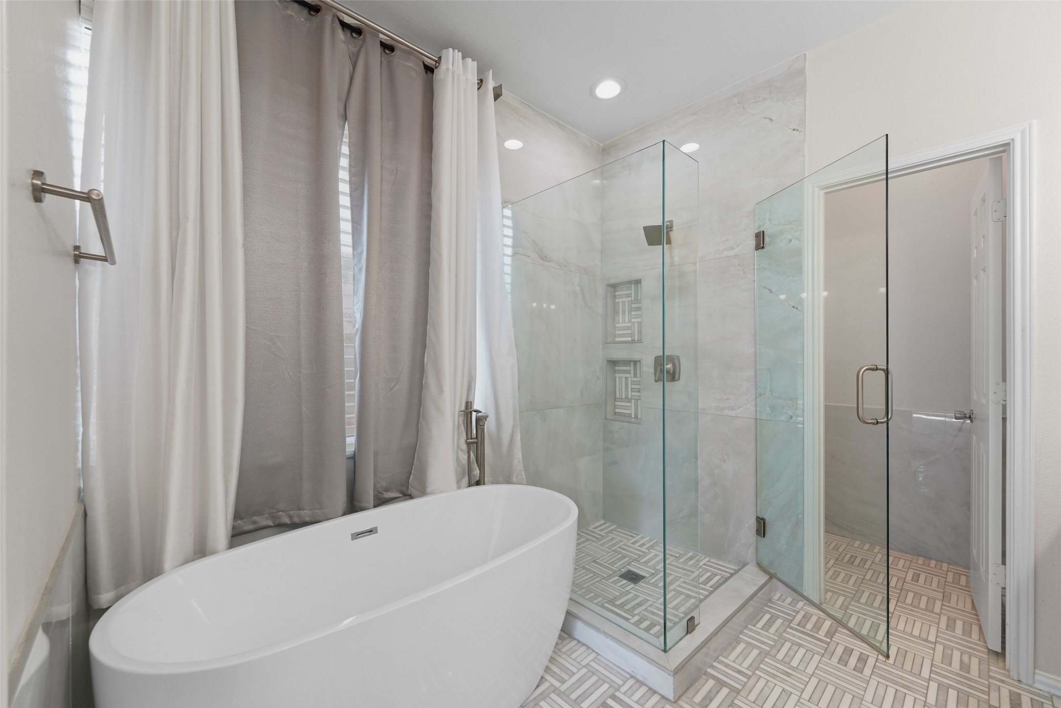 207 Deerpath Road Hickory Creek TX 75065