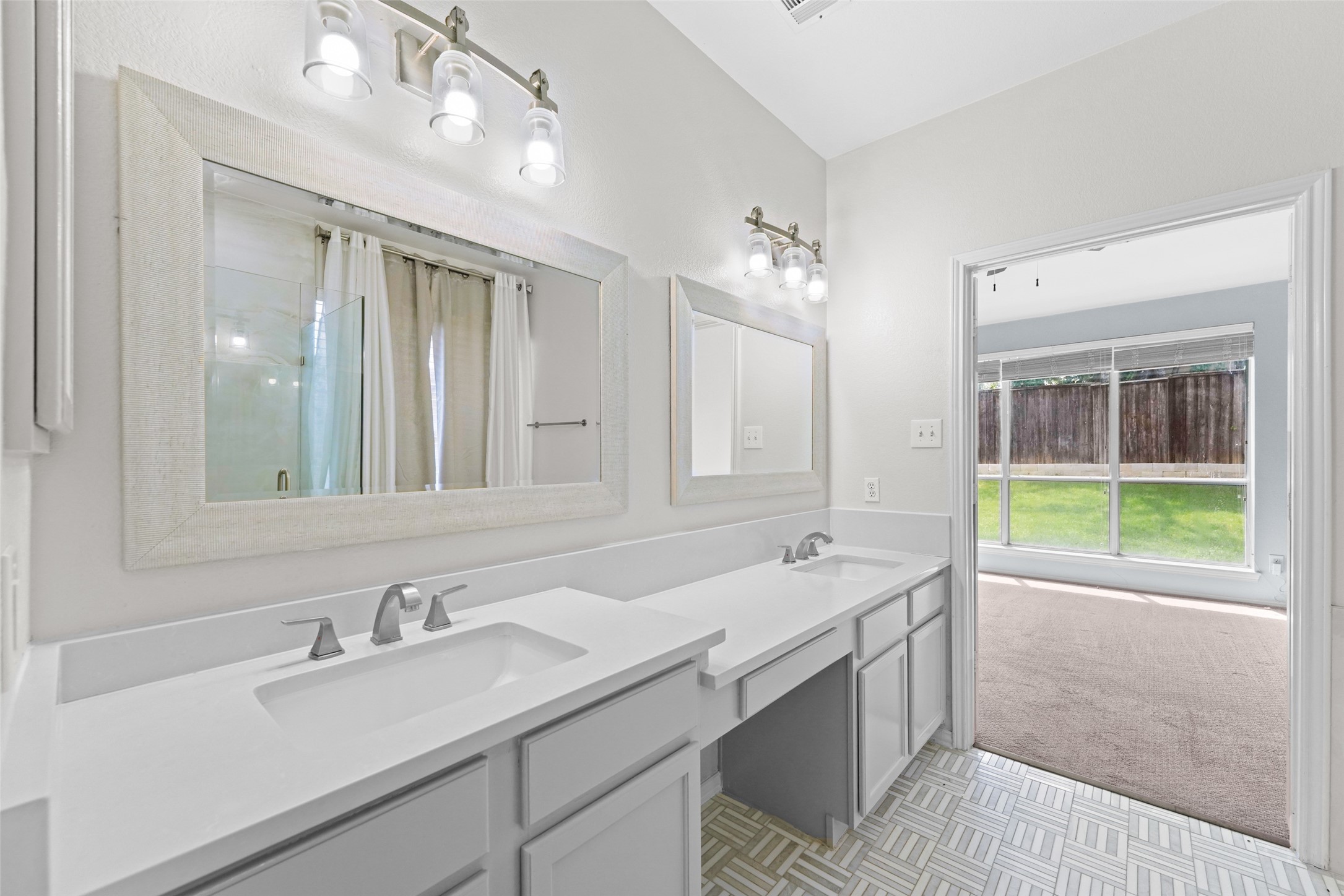 207 Deerpath Road Hickory Creek TX 75065