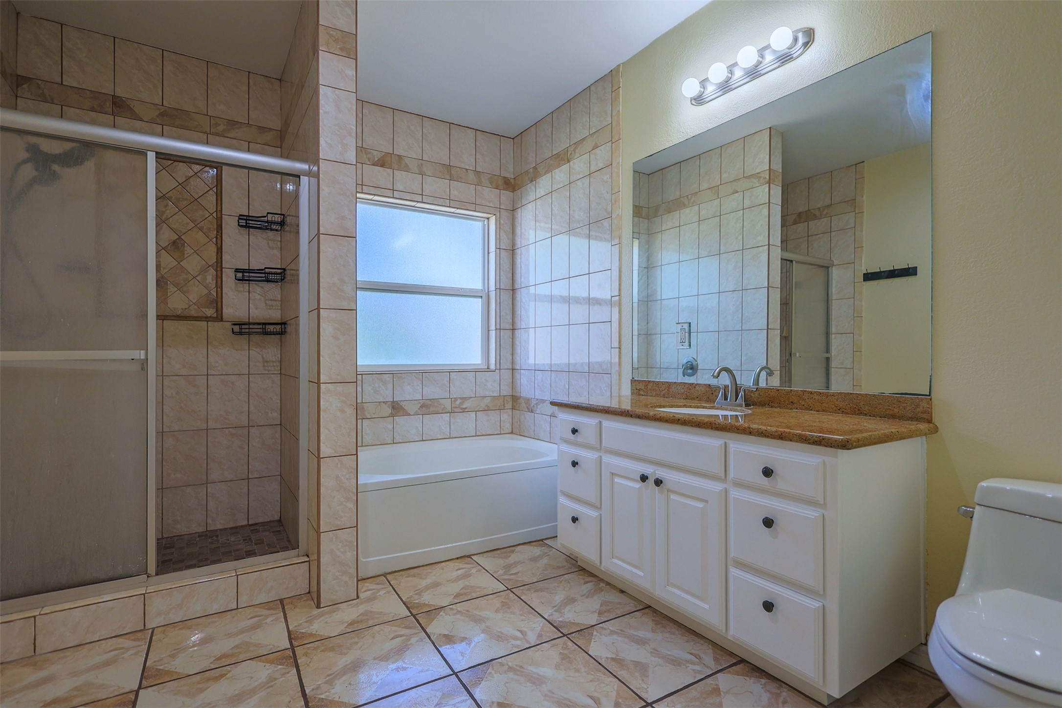 733 Thersa Drive River Oaks TX 76114