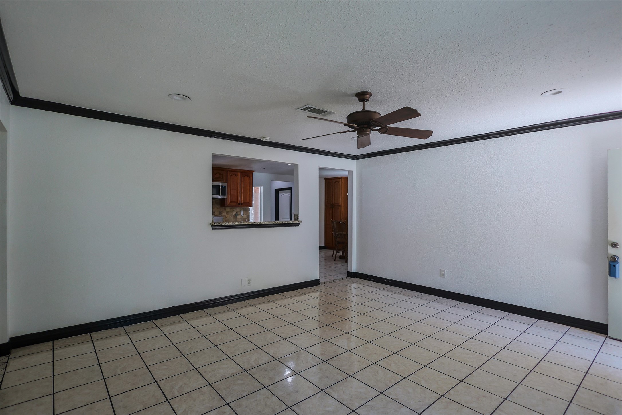 733 Thersa Drive River Oaks TX 76114