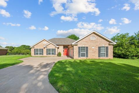 1071 N Maple Street Muenster TX 76252