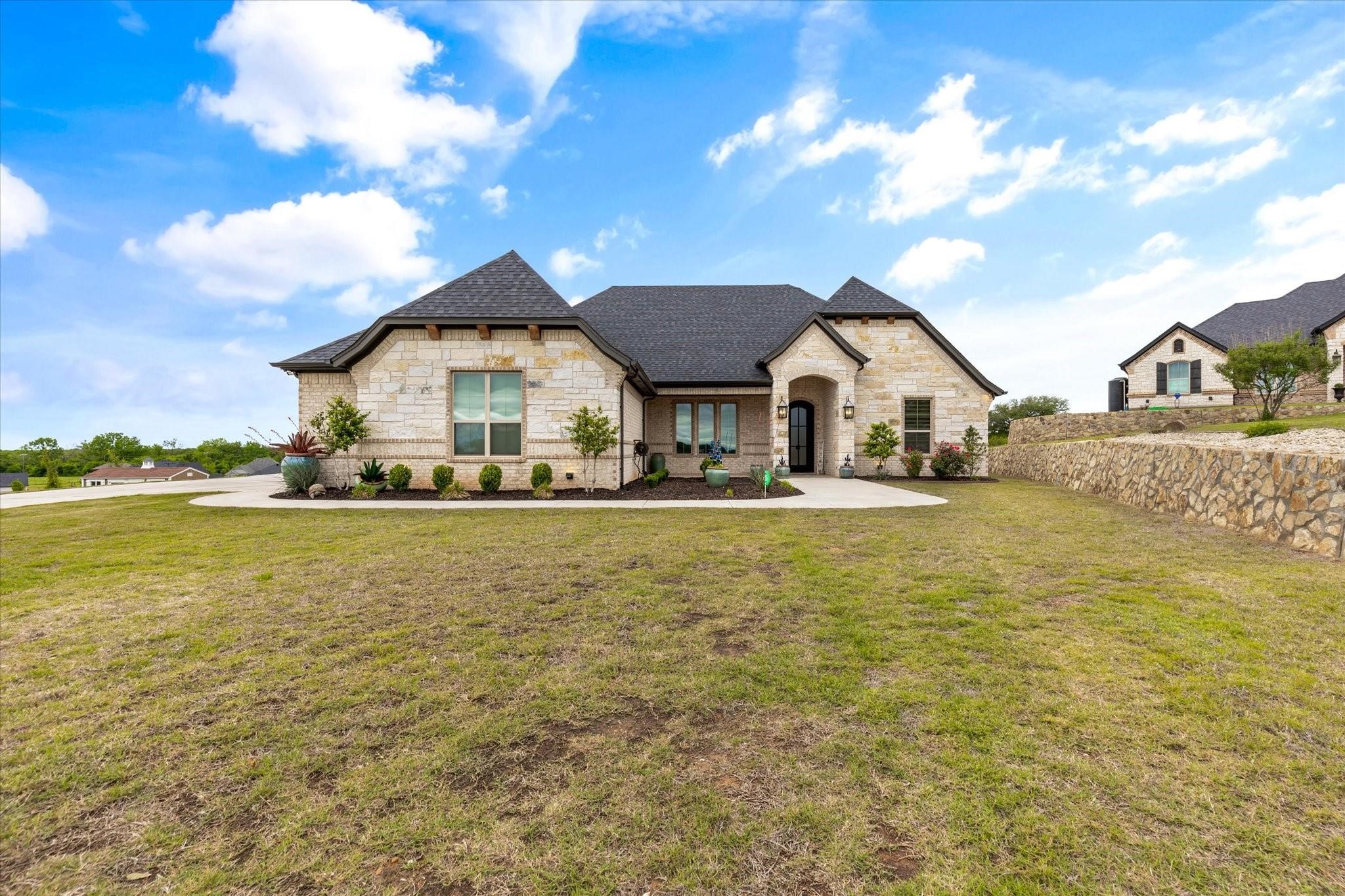 716 Coastal Meadows Court Granbury TX 76049