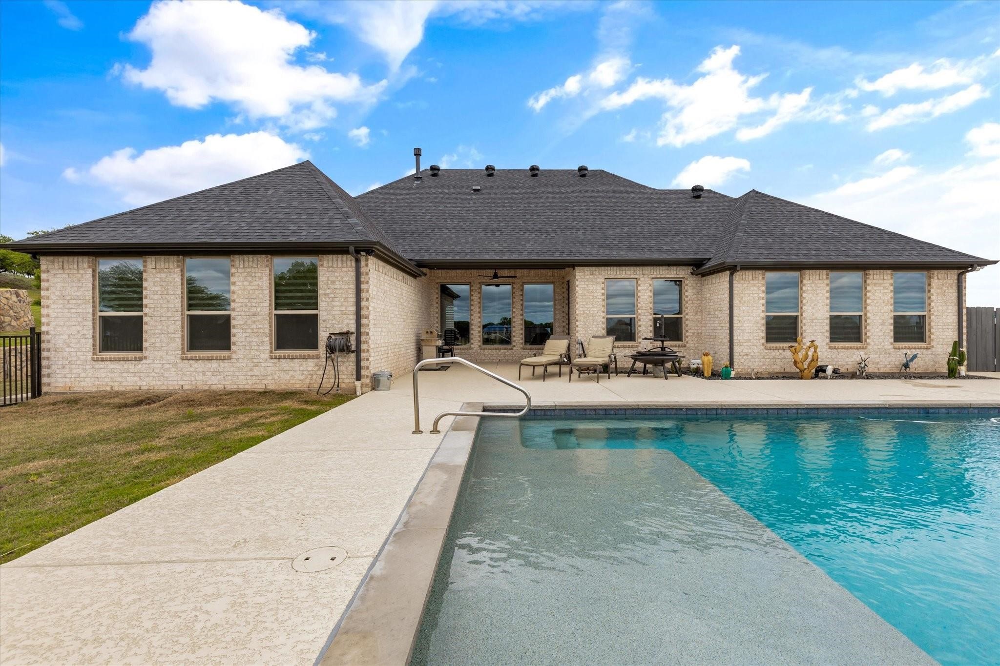 716 Coastal Meadows Court Granbury TX 76049