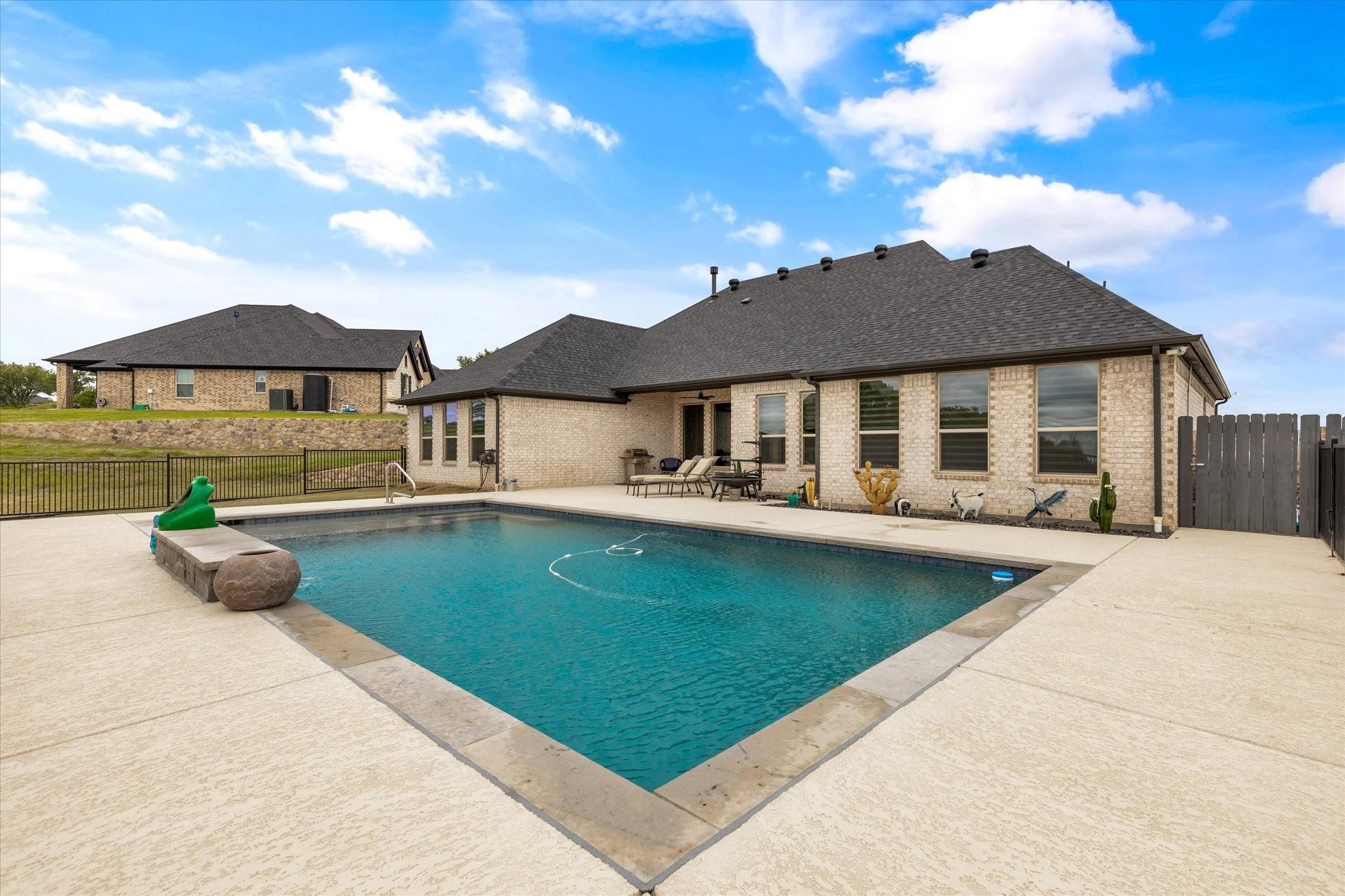 716 Coastal Meadows Court Granbury TX 76049