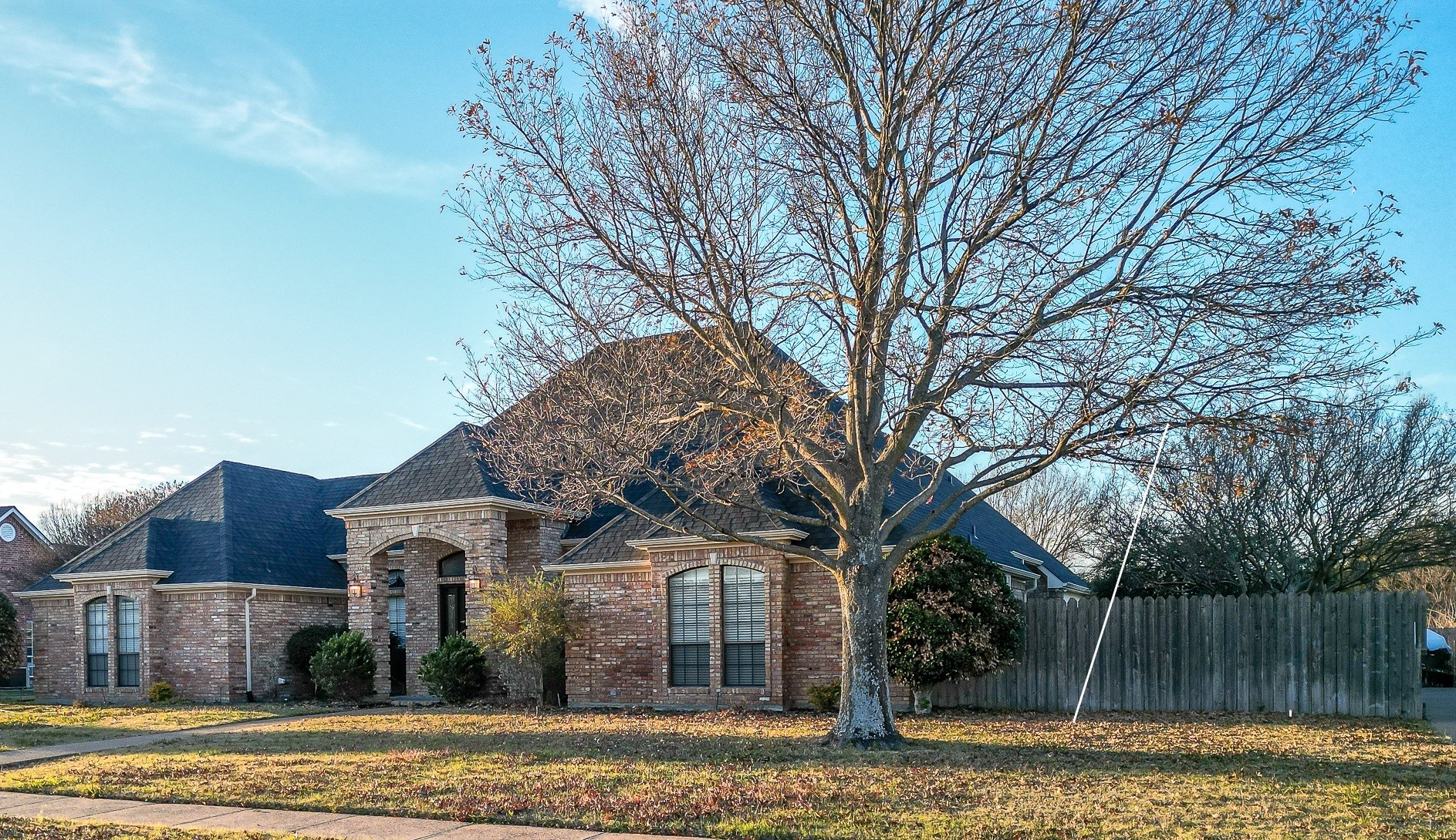 2004 Lakeridge Circle Ennis TX 75119
