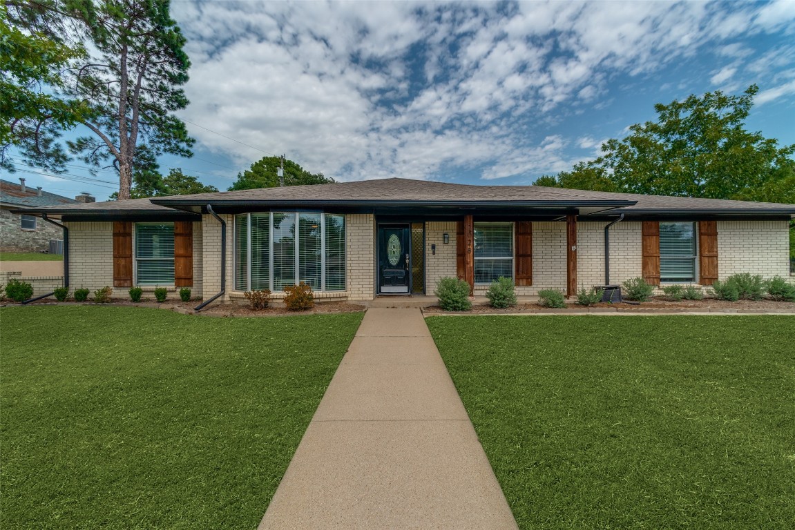 2028 Mesquite Trail Hurst TX 76054
