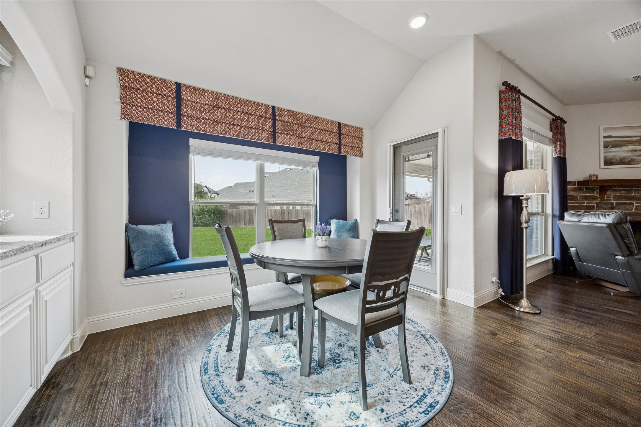 203 Oakcrest Drive Justin TX 76247