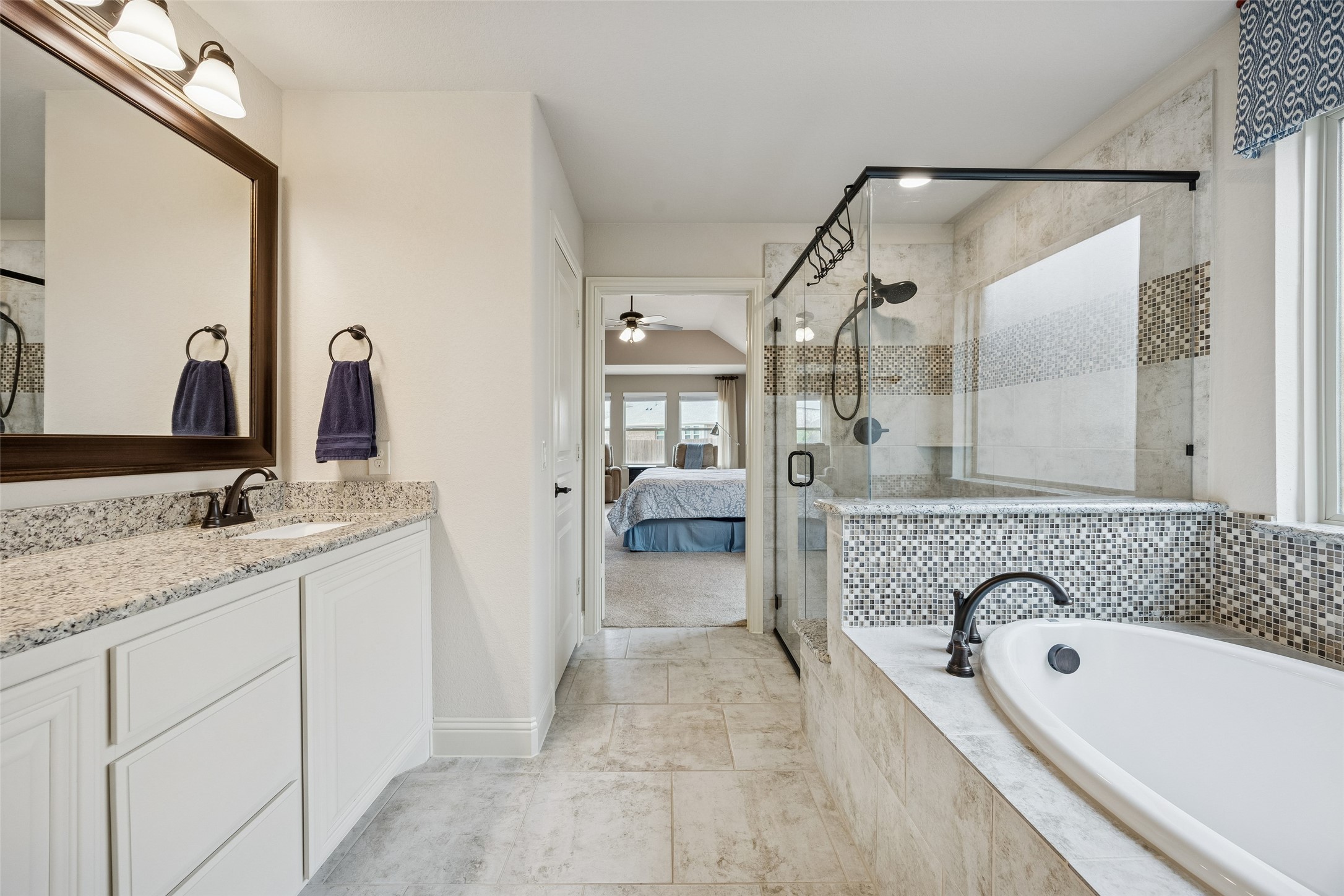 203 Oakcrest Drive Justin TX 76247