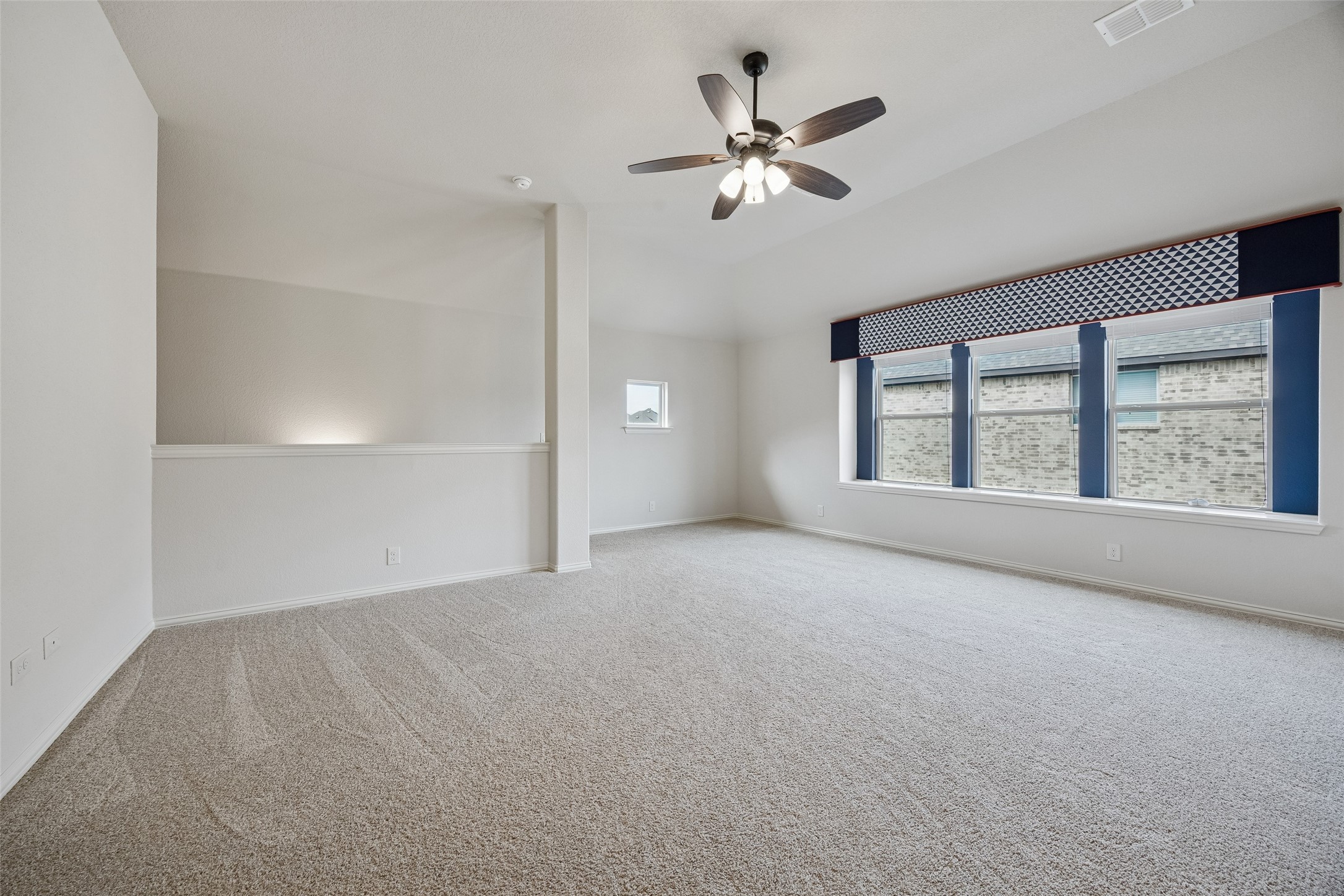 203 Oakcrest Drive Justin TX 76247