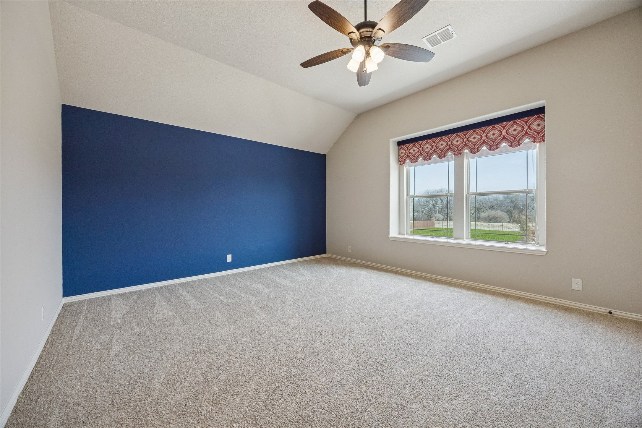 203 Oakcrest Drive Justin TX 76247