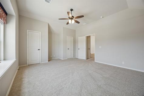 203 Oakcrest Drive Justin TX 76247