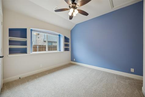 203 Oakcrest Drive Justin TX 76247