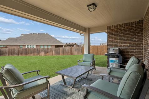 203 Oakcrest Drive Justin TX 76247