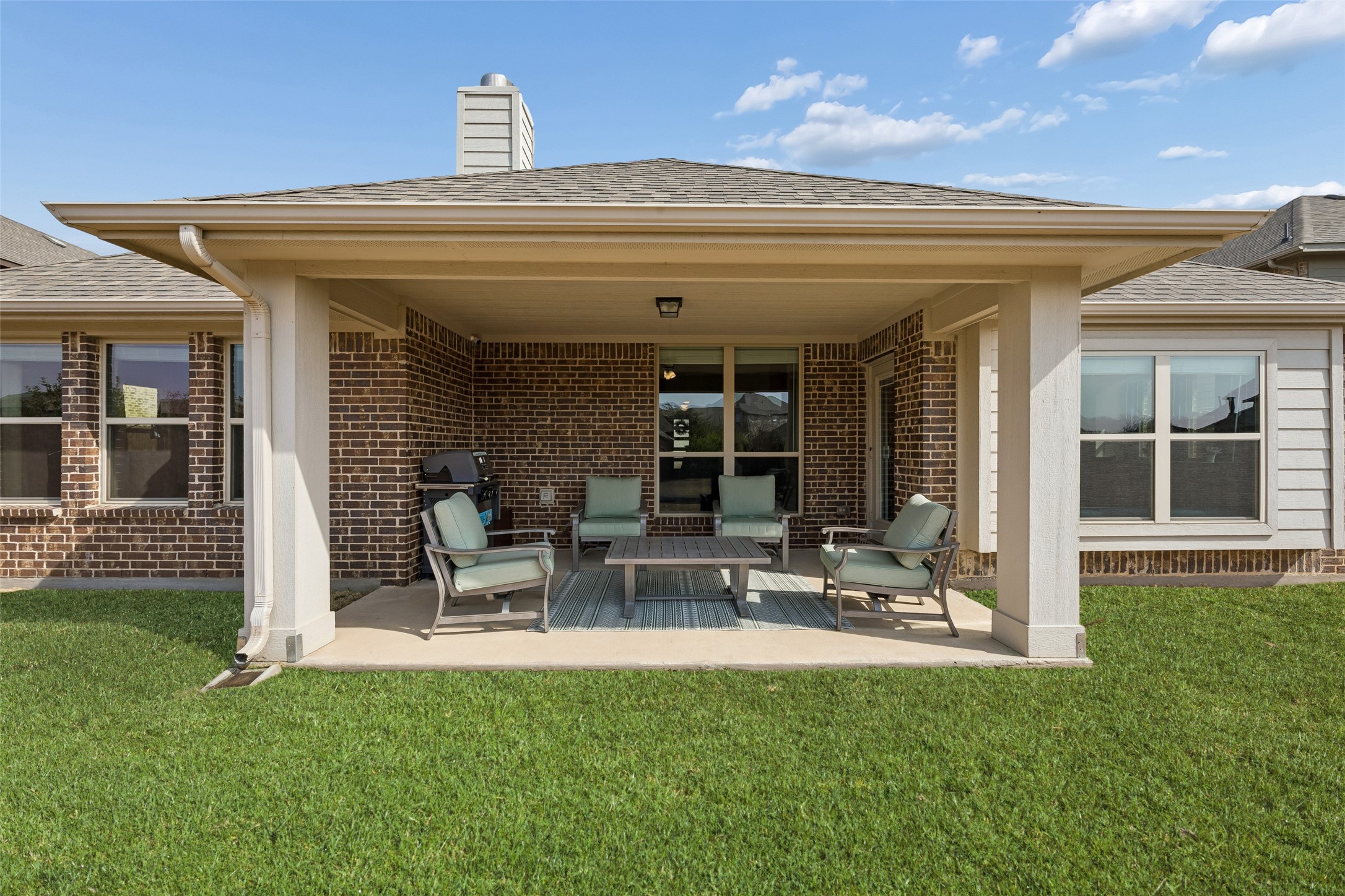 203 Oakcrest Drive Justin TX 76247