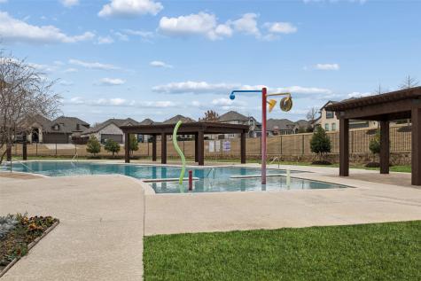 203 Oakcrest Drive Justin TX 76247