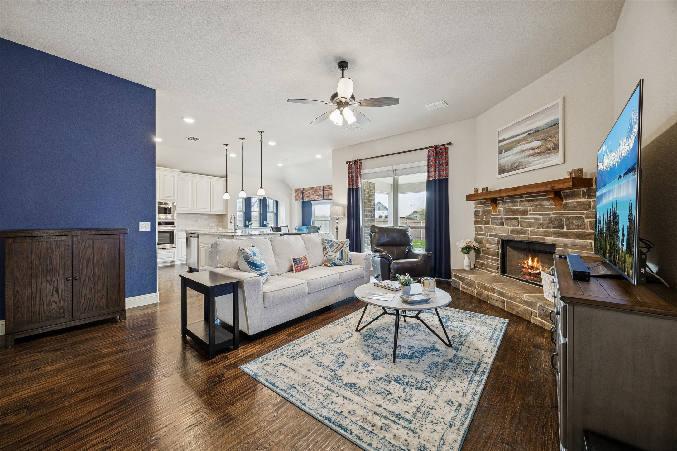 203 Oakcrest Drive Justin TX 76247