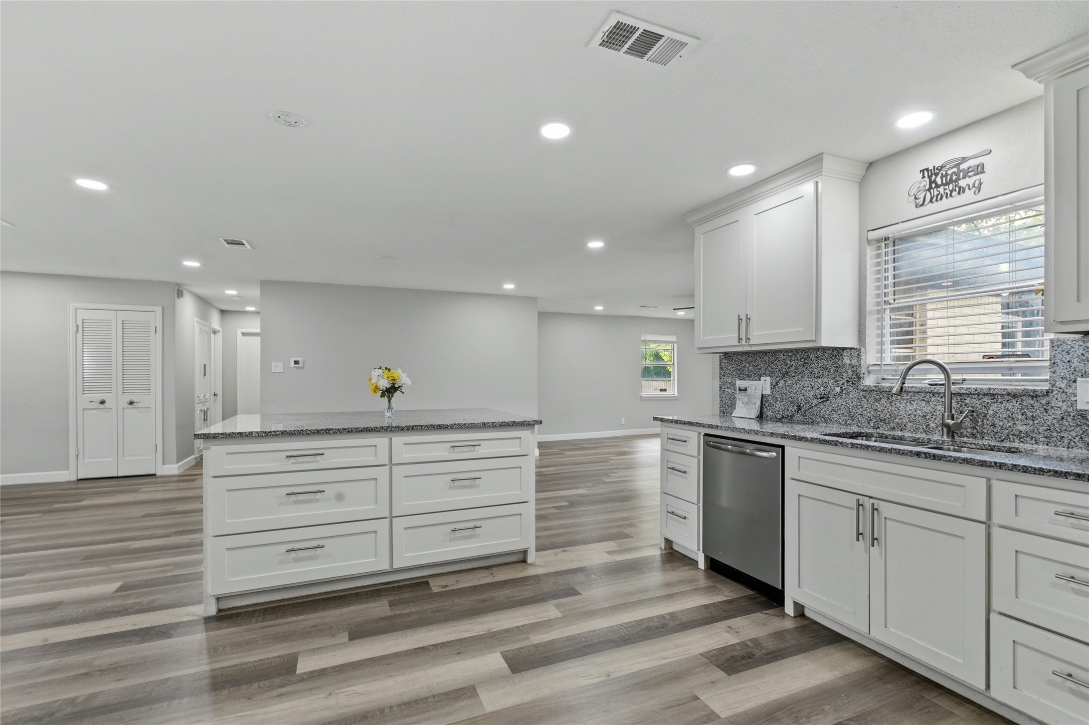 1732 Sheffield Place Fort Worth TX 76112