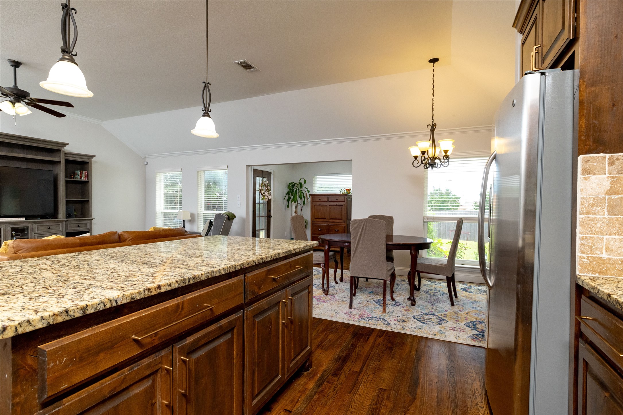 10517 N Haven Drive Benbrook TX 76126